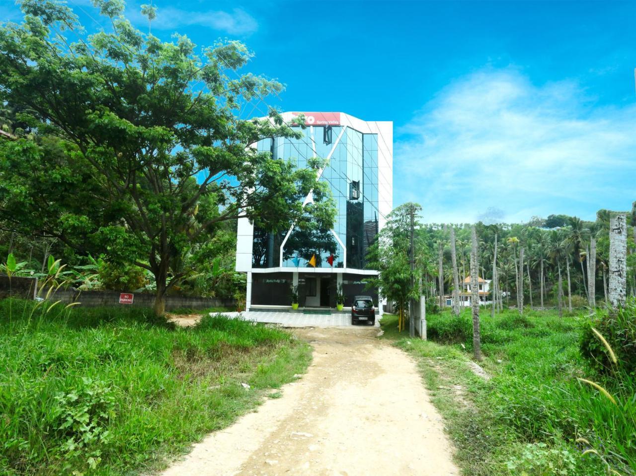 Oyo 9557 Near Kims Hospital Hotel Thiruvananthapuram Ngoại thất bức ảnh