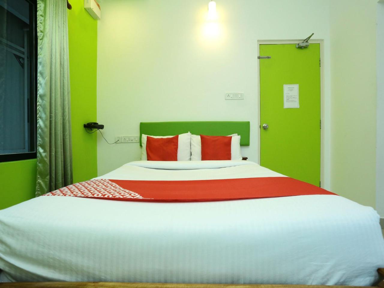 Oyo 9557 Near Kims Hospital Hotel Thiruvananthapuram Ngoại thất bức ảnh