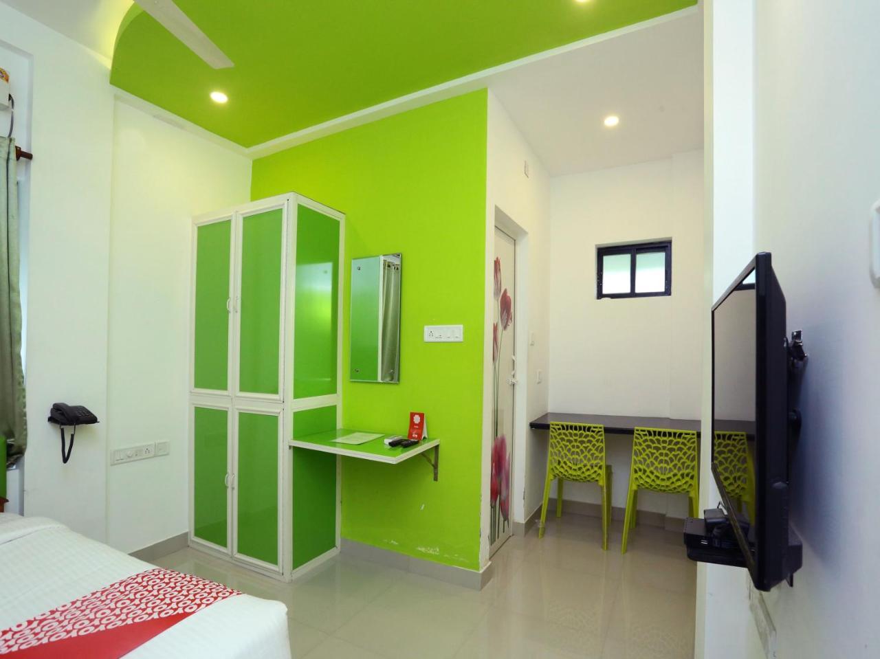 Oyo 9557 Near Kims Hospital Hotel Thiruvananthapuram Ngoại thất bức ảnh